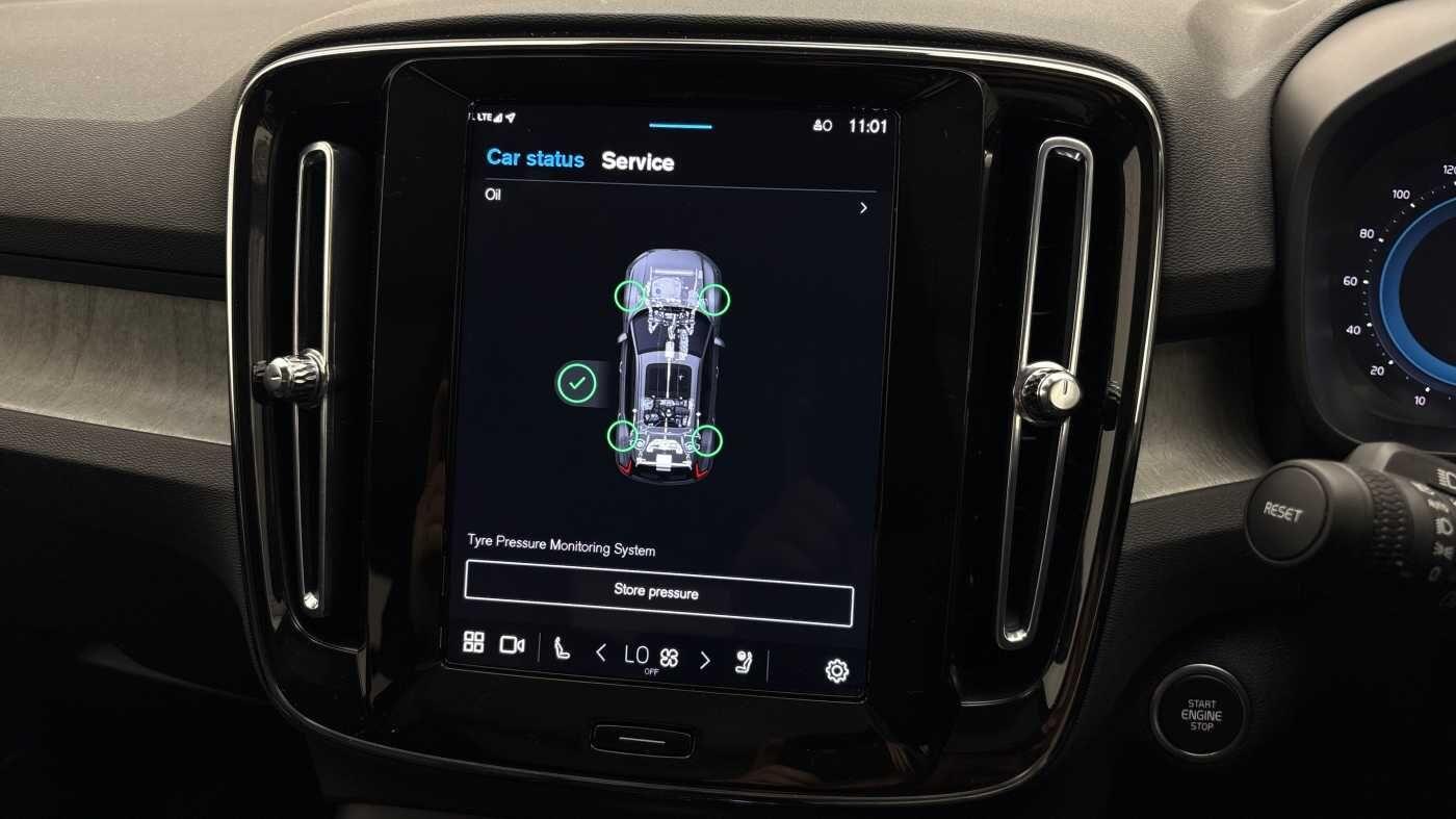 Used Volvo XC40 2024 for sale - 76714789: Photo 43