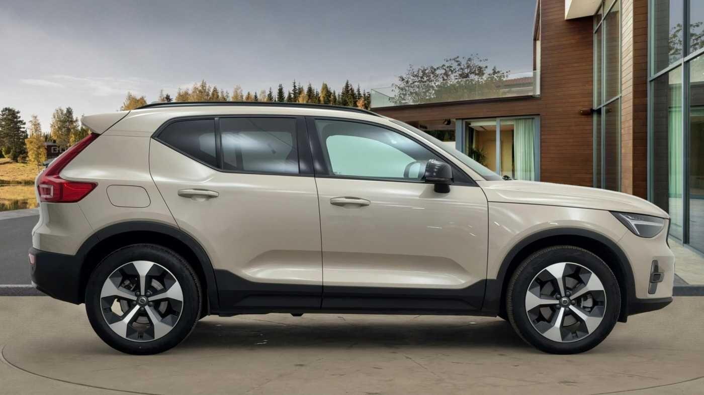 Used Volvo XC40 2024 for sale - 77091377: Photo 2