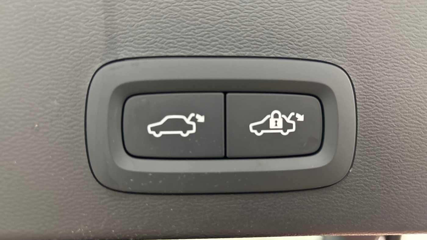 Used Volvo XC40 2024 for sale - 77091377: Photo 20