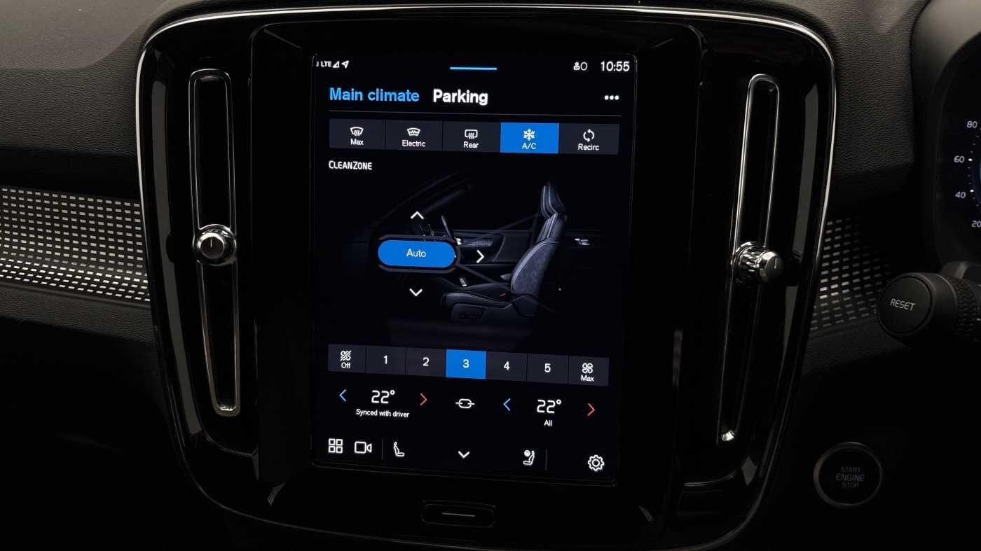 Used Volvo XC40 2024 for sale - 77091377: Photo 40