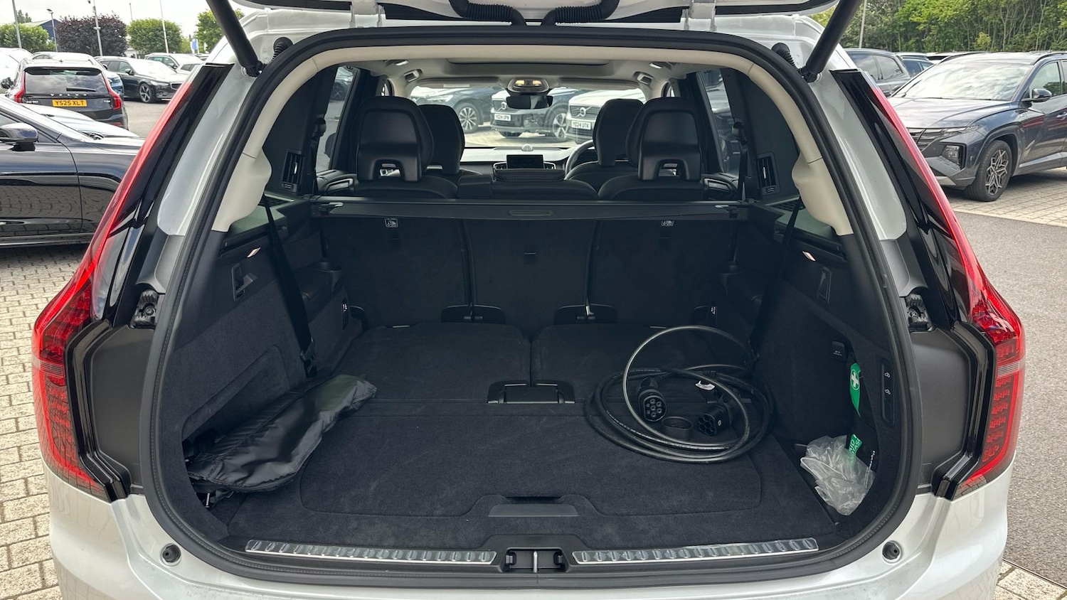 Used Volvo XC90 2025 for sale - 77537679: Photo 14