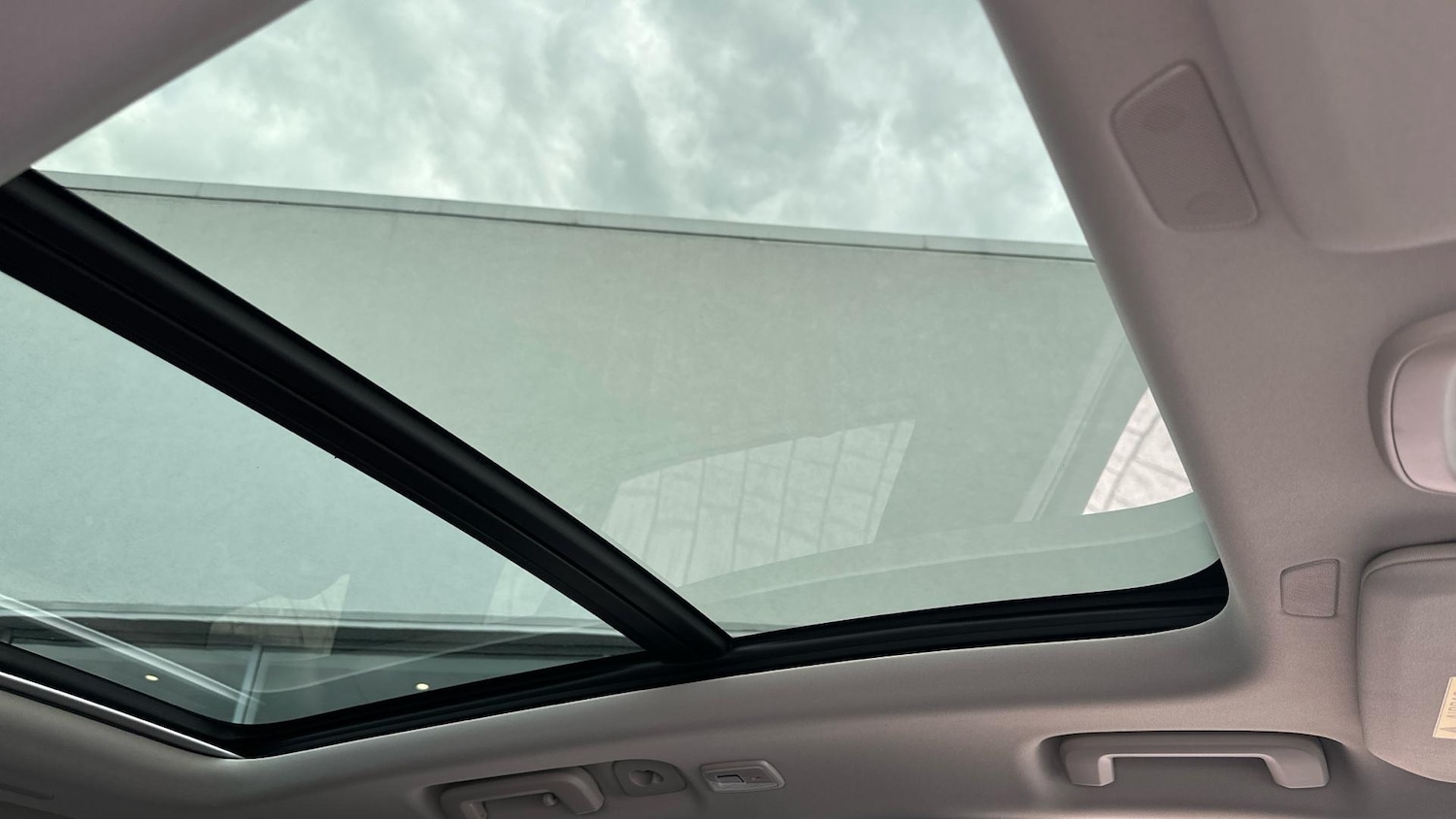 Used Volvo XC90 2025 for sale - 77537679: Photo 32