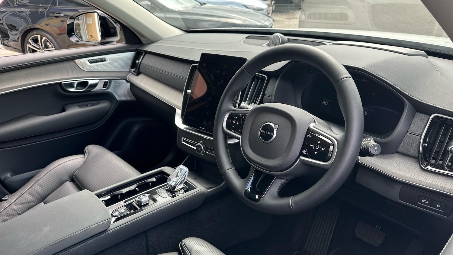 Used Volvo XC90 2025 for sale - 77537679: Photo 5