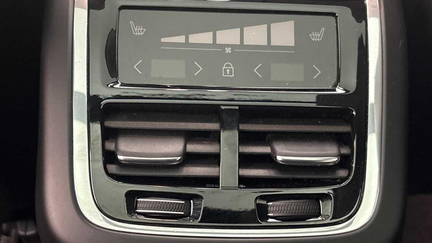 Used Volvo XC60 2025 for sale - 77387547: Photo 17