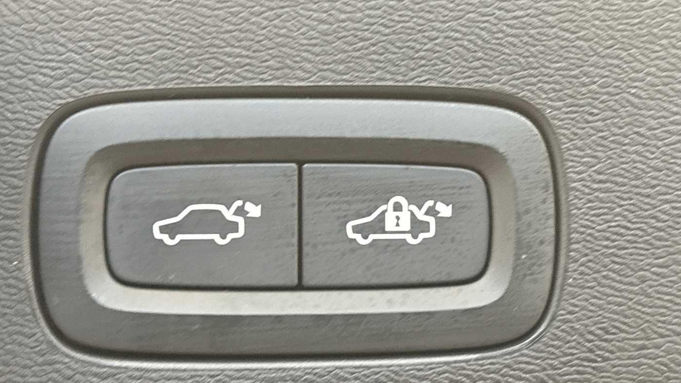 Used Volvo XC60 2025 for sale - 77387547: Photo 19