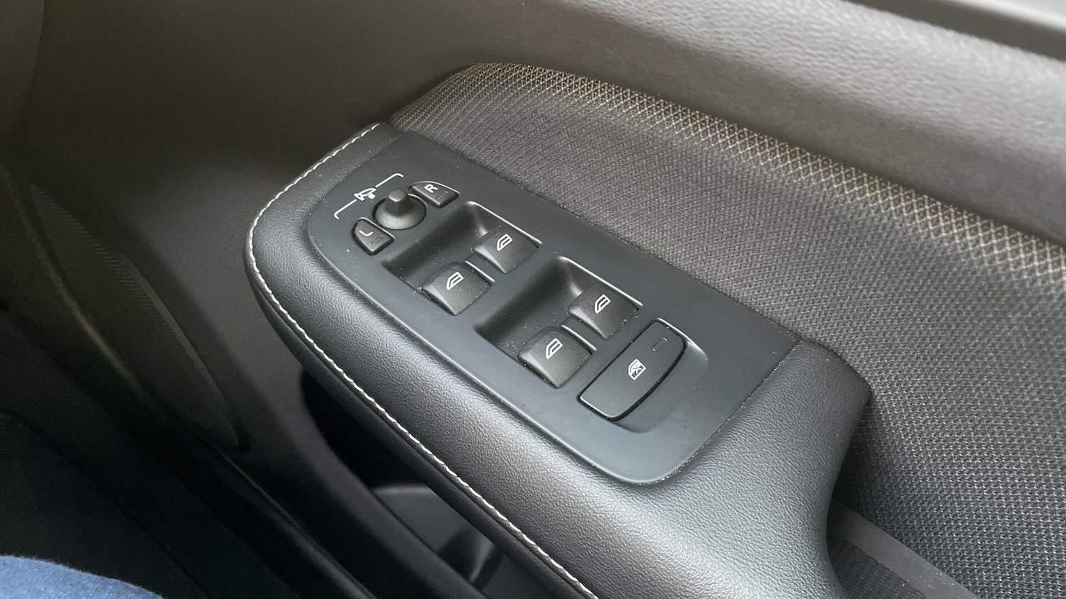 Used Volvo S60 2022 for sale - 76759767: Photo 24