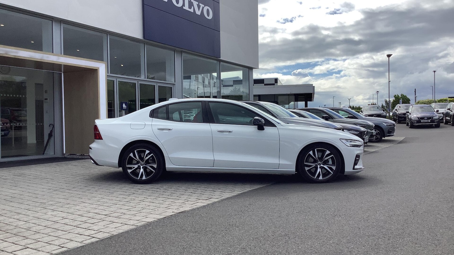 Used Volvo S60 2022 for sale - 76759767: Photo 4