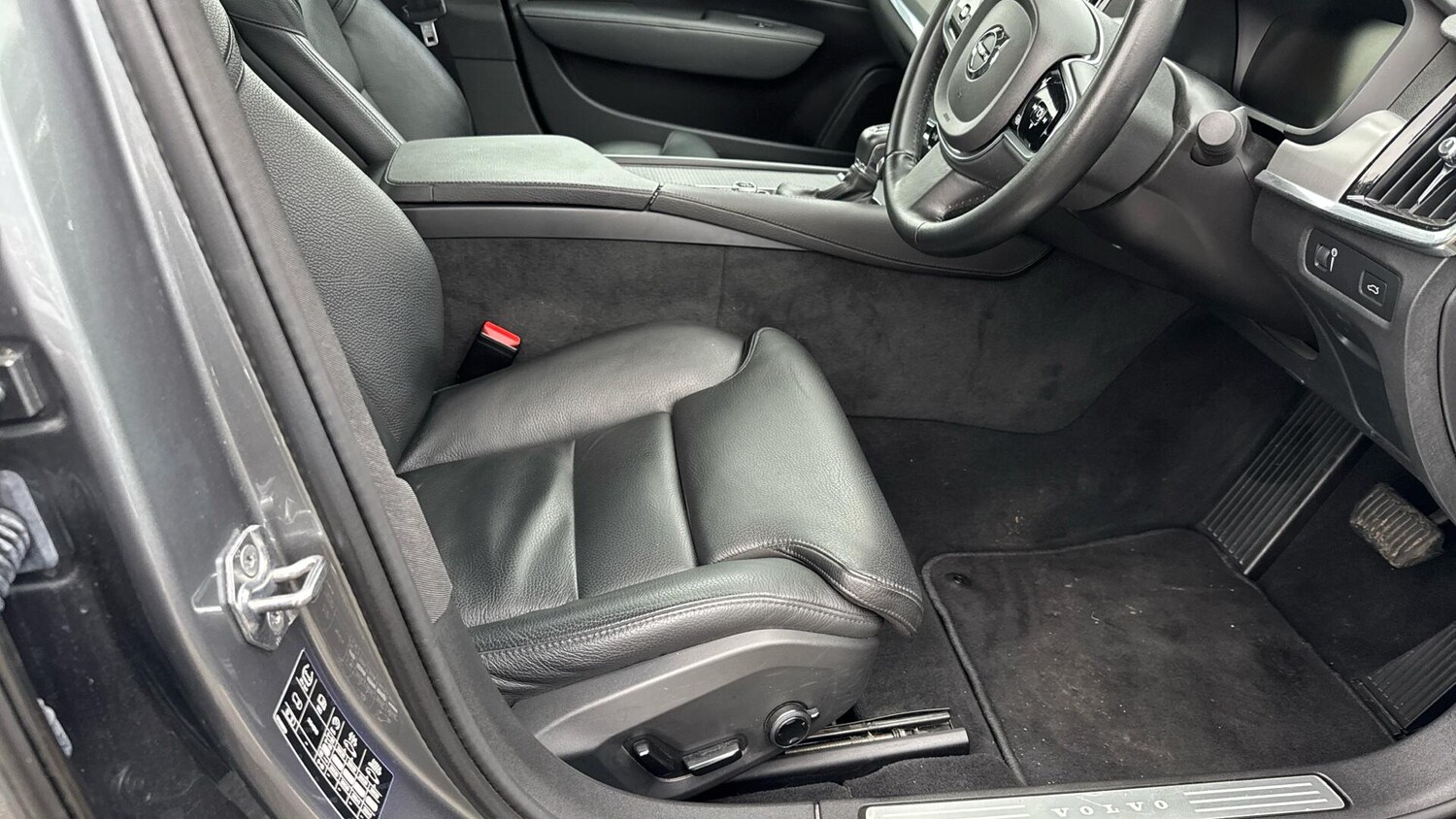 Used Volvo S90 2020 for sale - 77439890: Photo 30