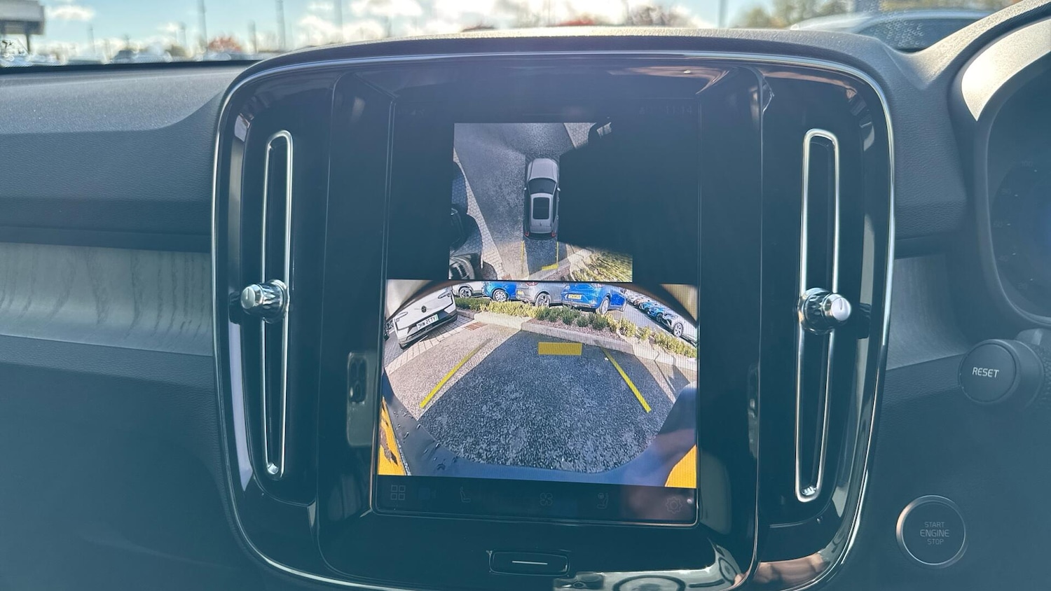 Used Volvo XC40 2024 for sale - 76825092: Photo 18