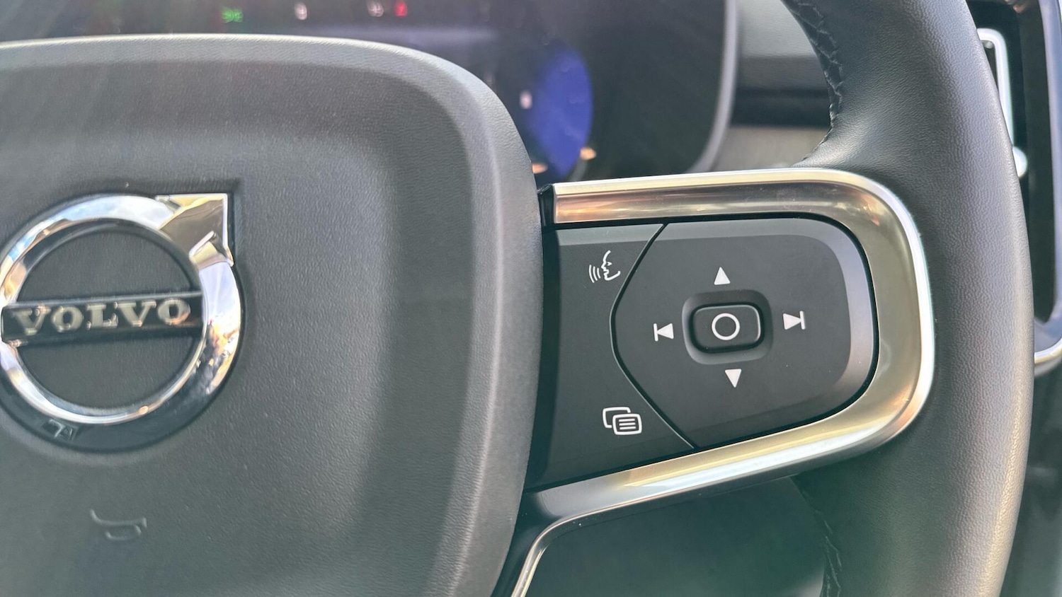 Used Volvo XC40 2024 for sale - 76825092: Photo 21