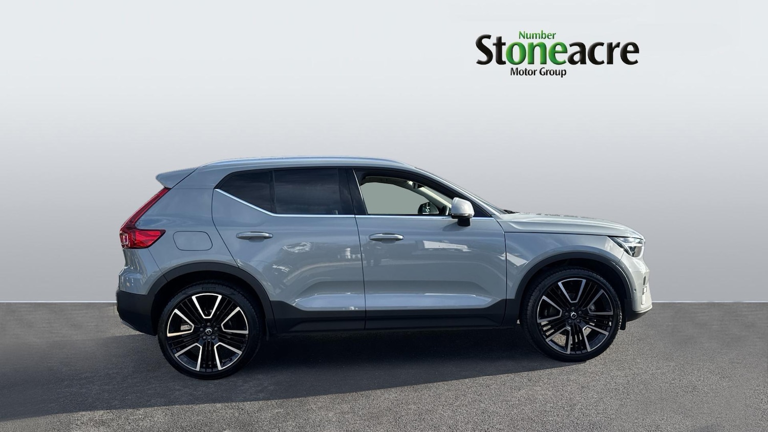 Used Volvo XC40 2024 for sale - 76825092: Photo 3