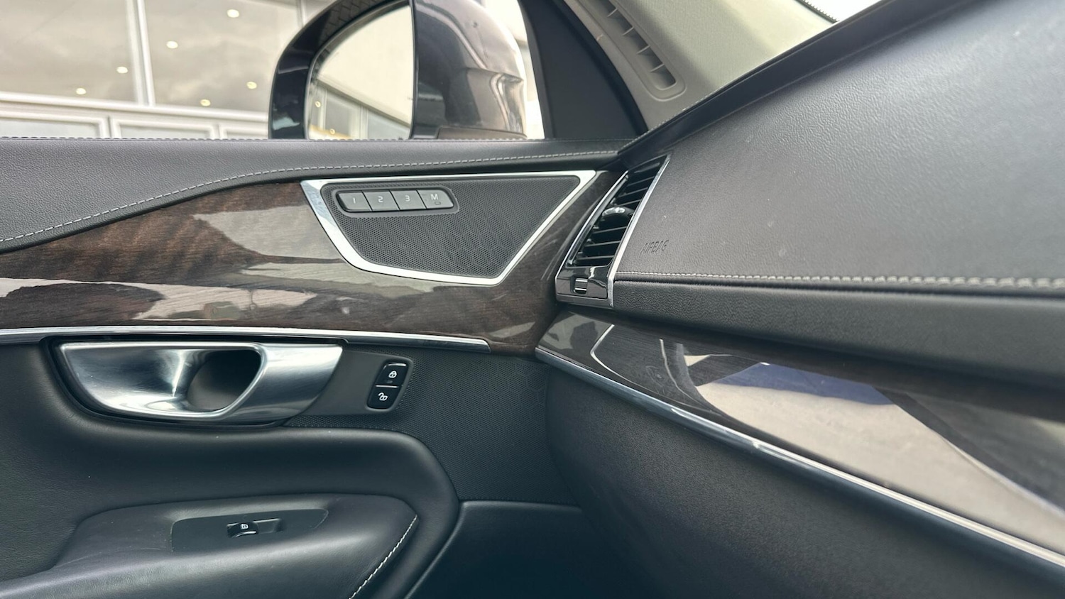 Used Volvo XC90 2017 for sale - 76538607: Photo 25