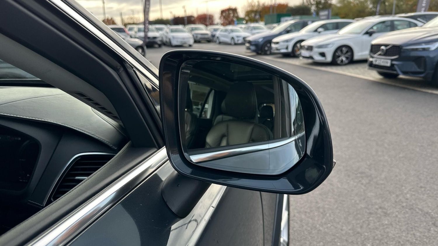 Used Volvo XC90 2017 for sale - 76538607: Photo 32