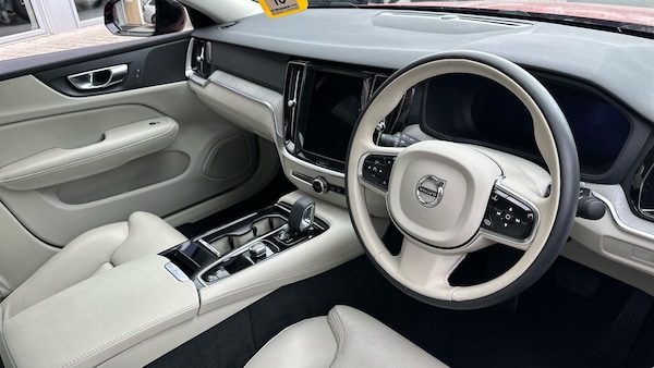 Used Volvo S60 2024 for sale - 75657716: Photo 4