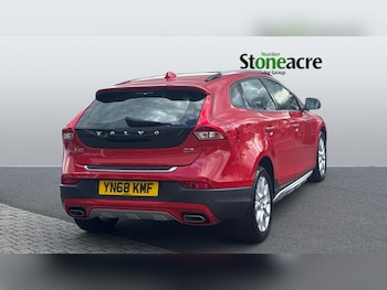 Used Volvo V40 2018 for sale - 78348227: Photo