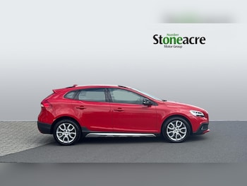 Used Volvo V40 2018 for sale - 78348227: Photo