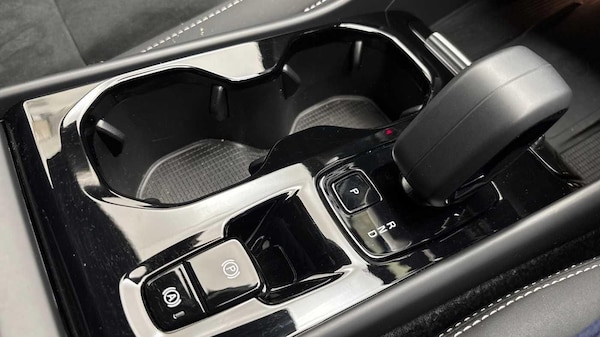 Used Volvo XC40 2024 for sale - 76246919: Photo 33