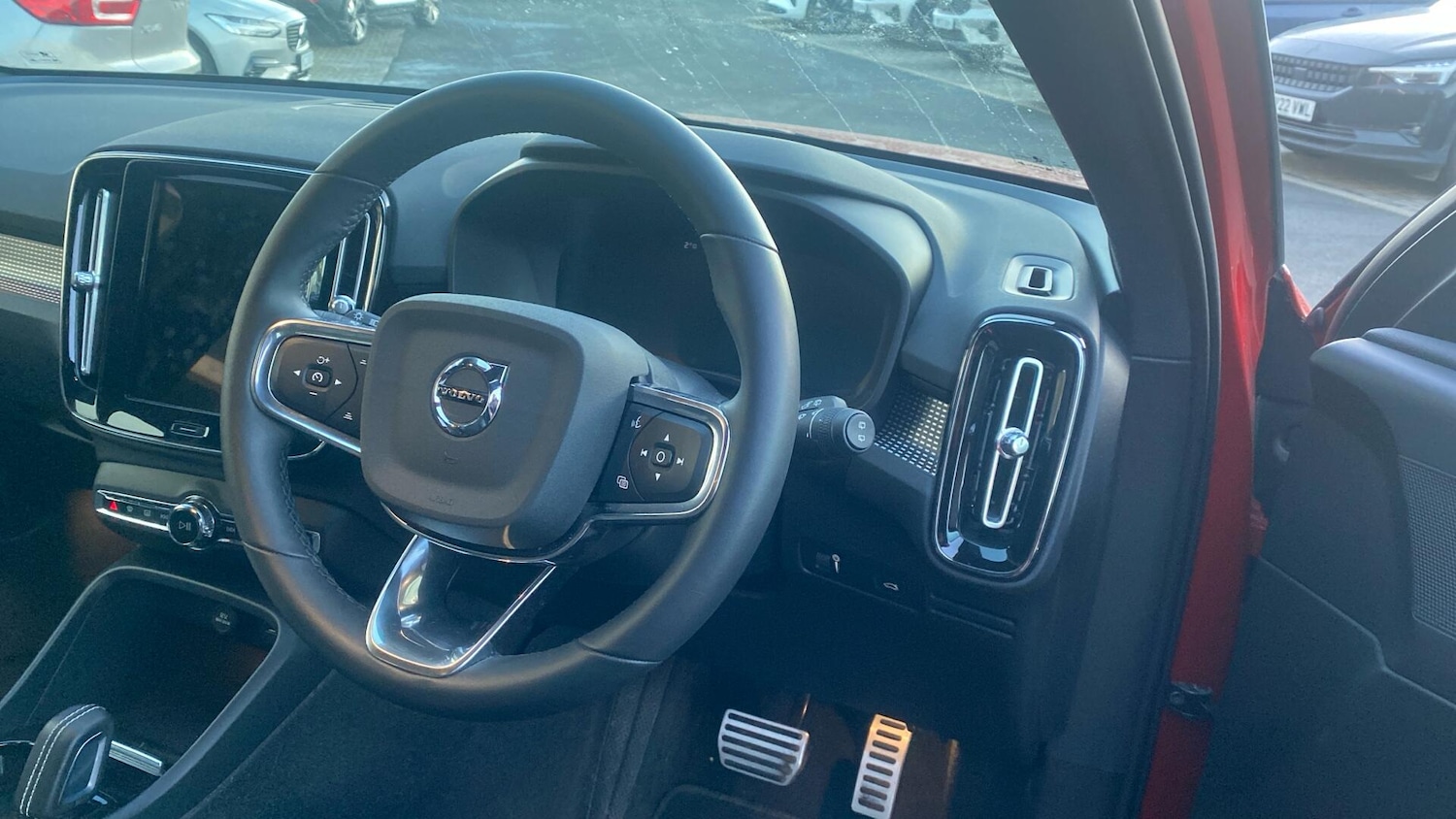 Used Volvo XC40 2021 for sale - 77321098: Photo 4