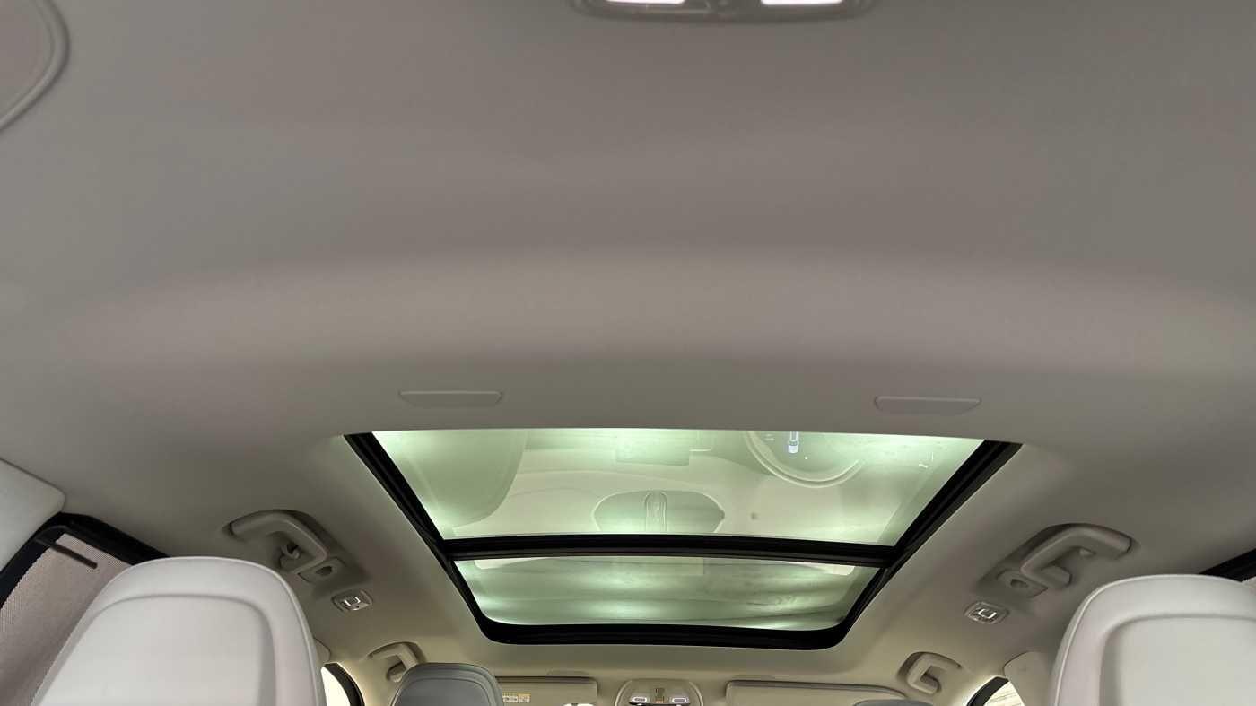 Used Volvo XC90 2025 for sale - 77982669: Photo 11