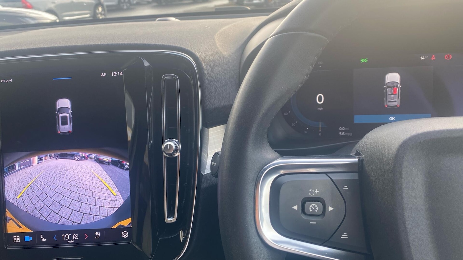 Used Volvo XC40 2022 for sale - 76823962: Photo 21