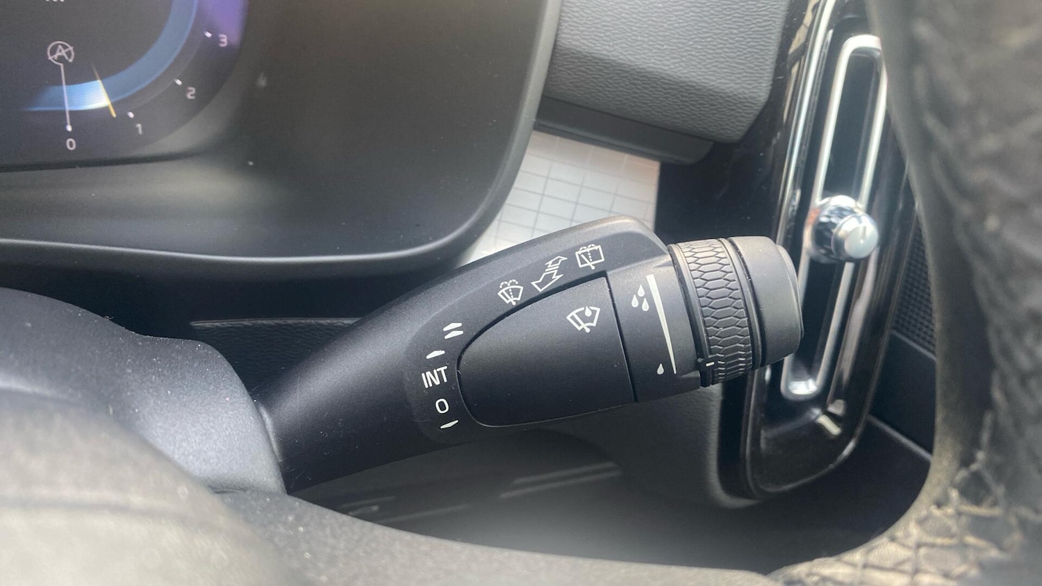 Used Volvo XC40 2022 for sale - 76823962: Photo 23