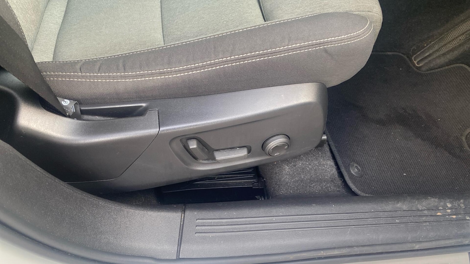 Used Volvo XC40 2022 for sale - 76823962: Photo 30