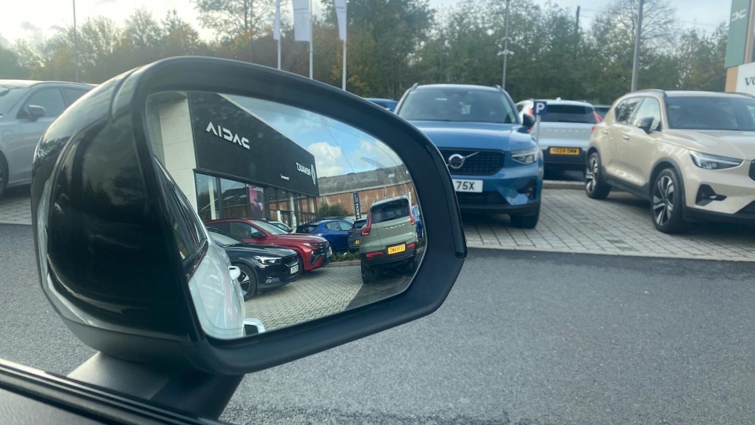 Used Volvo XC40 2022 for sale - 76823962: Photo 32