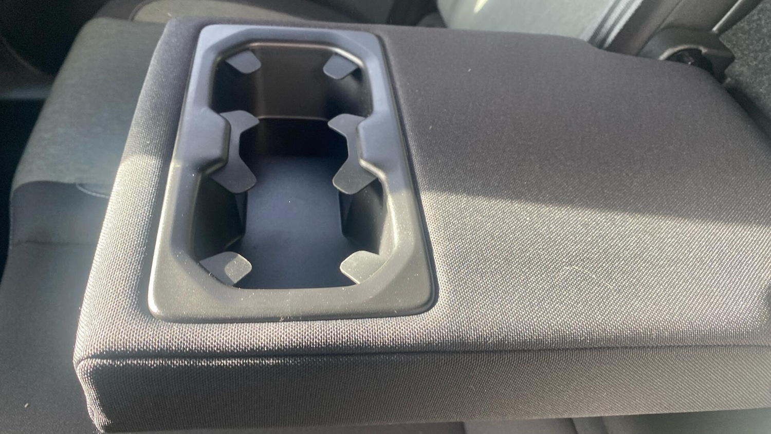 Used Volvo XC40 2022 for sale - 76823962: Photo 34