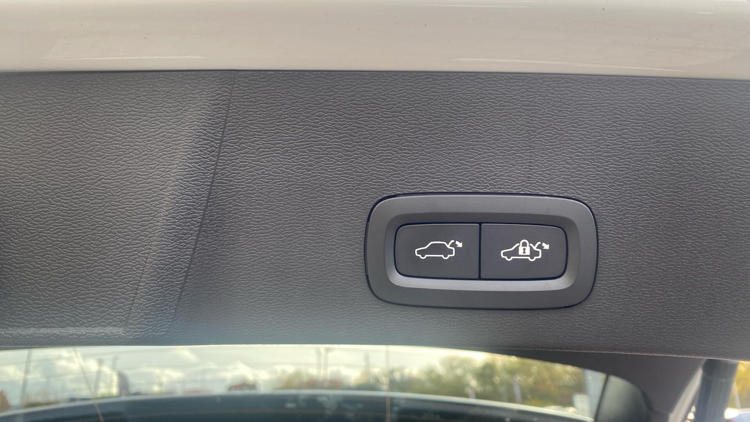 Used Volvo XC40 2022 for sale - 76823962: Photo 35