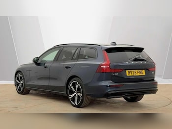 Used Volvo V60 2025 for sale - 77982349: Photo
