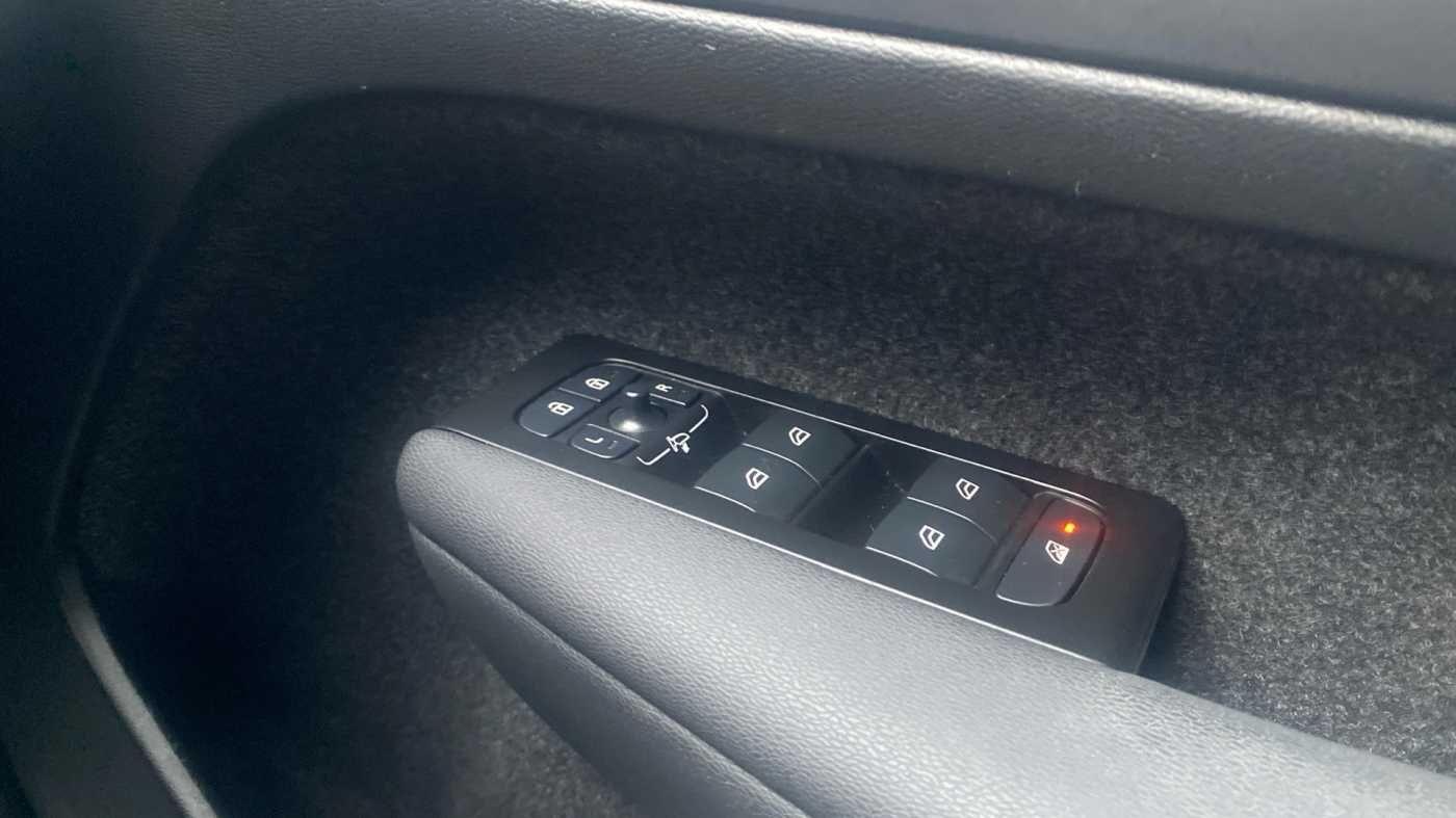 Used Volvo XC40 2022 for sale - 77351525: Photo 24