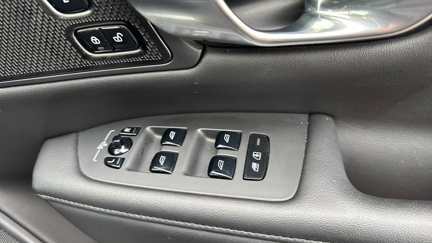 Used Volvo V90 for sale - 77455679: Photo 24