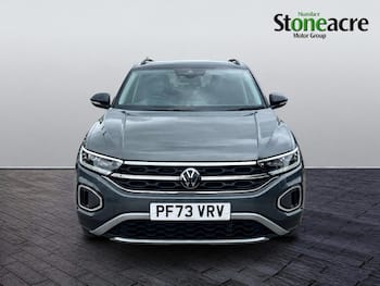 Used Volkswagen T-Roc 2023 for sale - 79820930: Photo