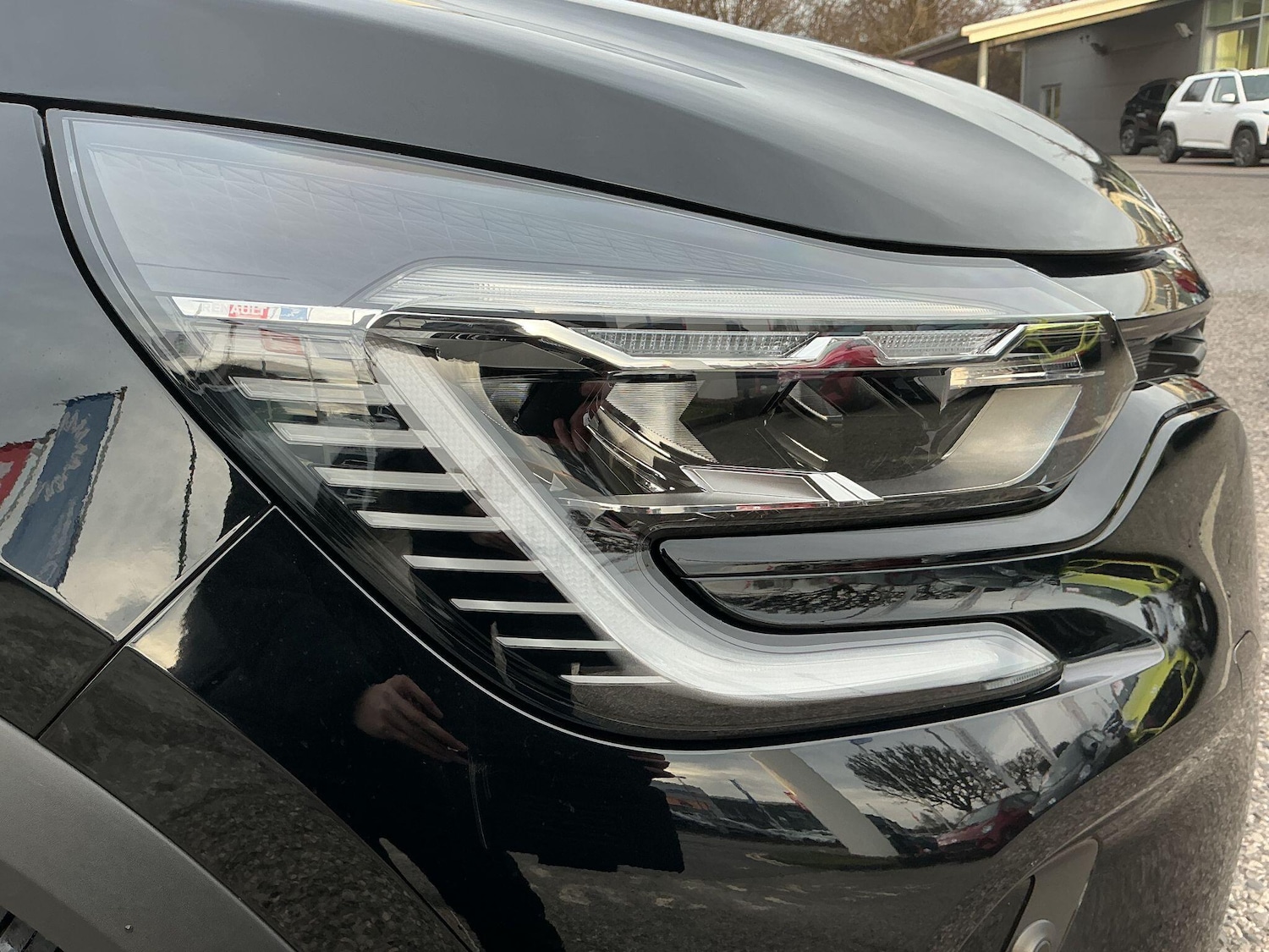 Used Renault Captur for sale - 77238280: Photo 10