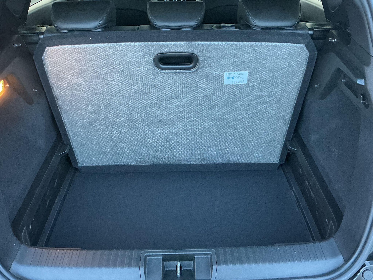 Used Renault Captur for sale - 77238280: Photo 15