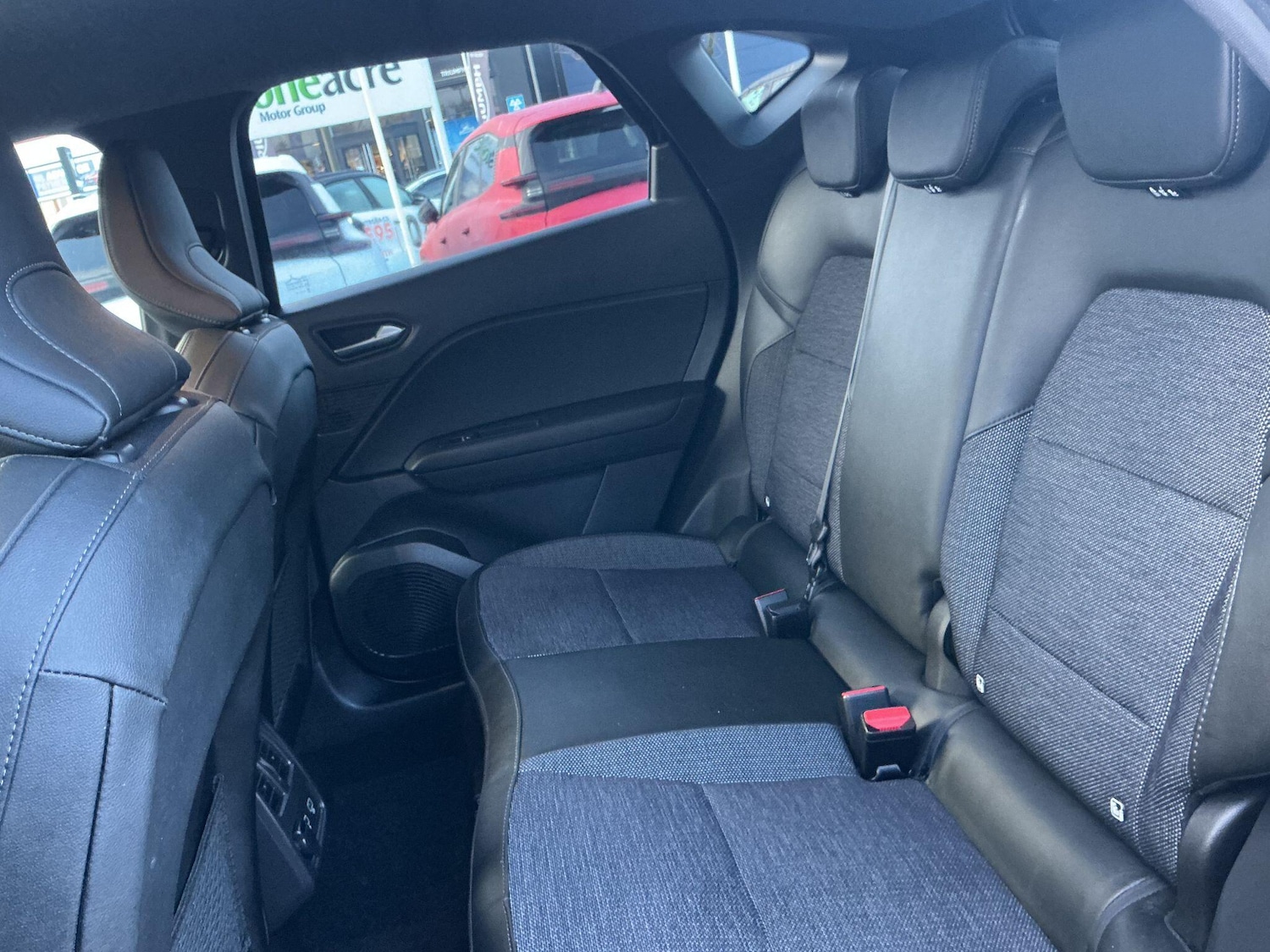 Used Renault Captur for sale - 77238280: Photo 16