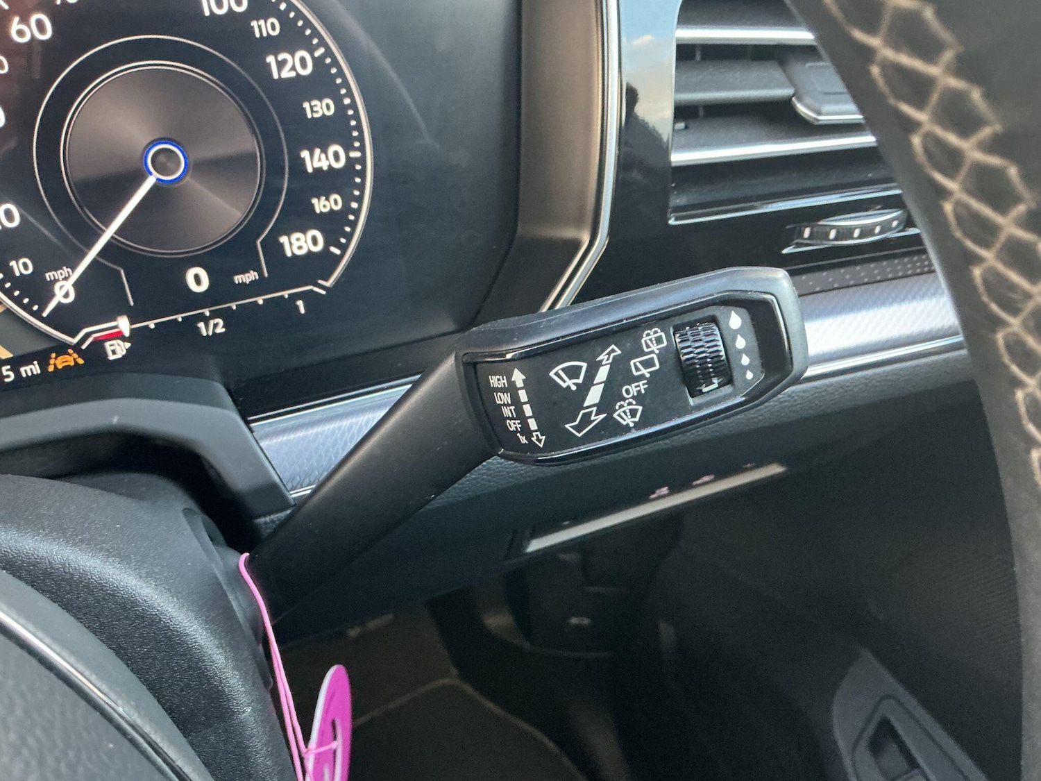 Used Volkswagen Touareg 2019 for sale - 77278686: Photo 35