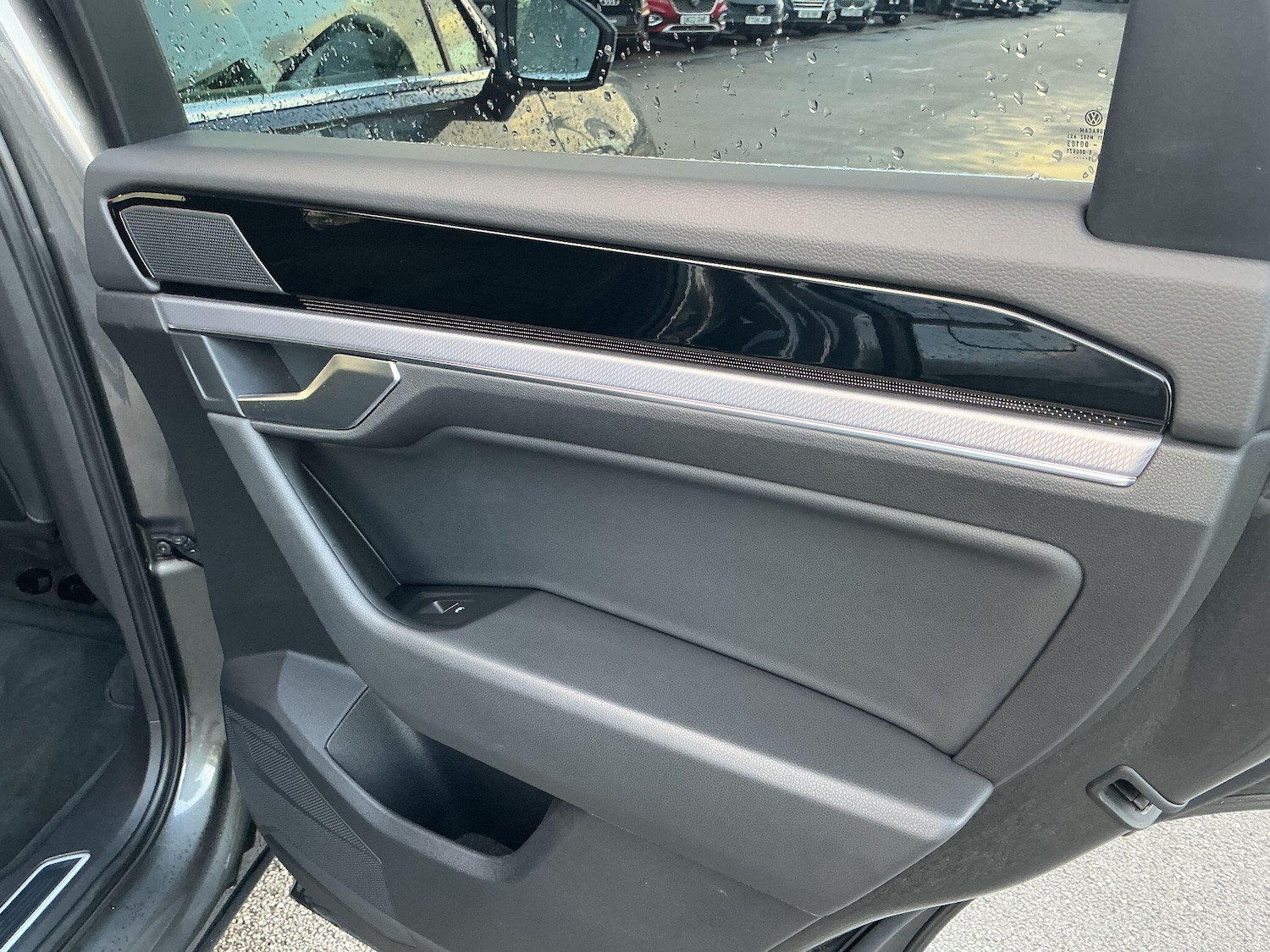 Used Volkswagen Touareg 2019 for sale - 77278686: Photo 48