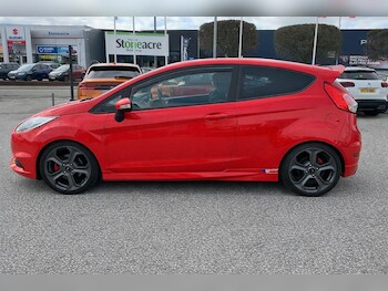 Used Ford Fiesta 2015 for sale - 77722636: Photo