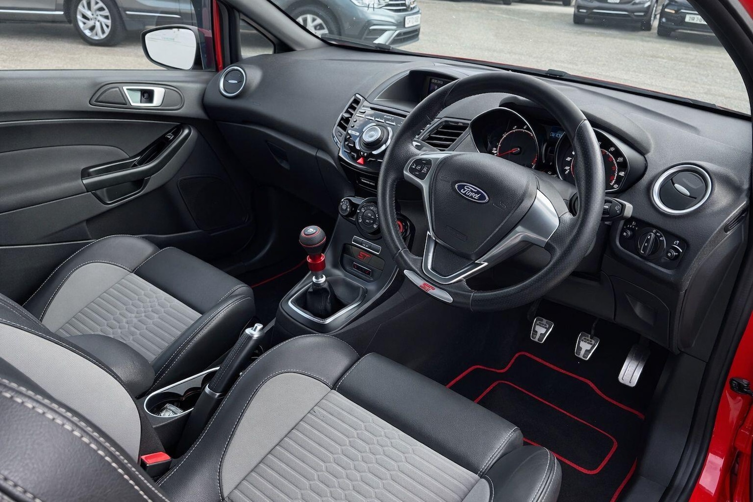 Used Ford Fiesta 2015 for sale - 77722636: Photo 3