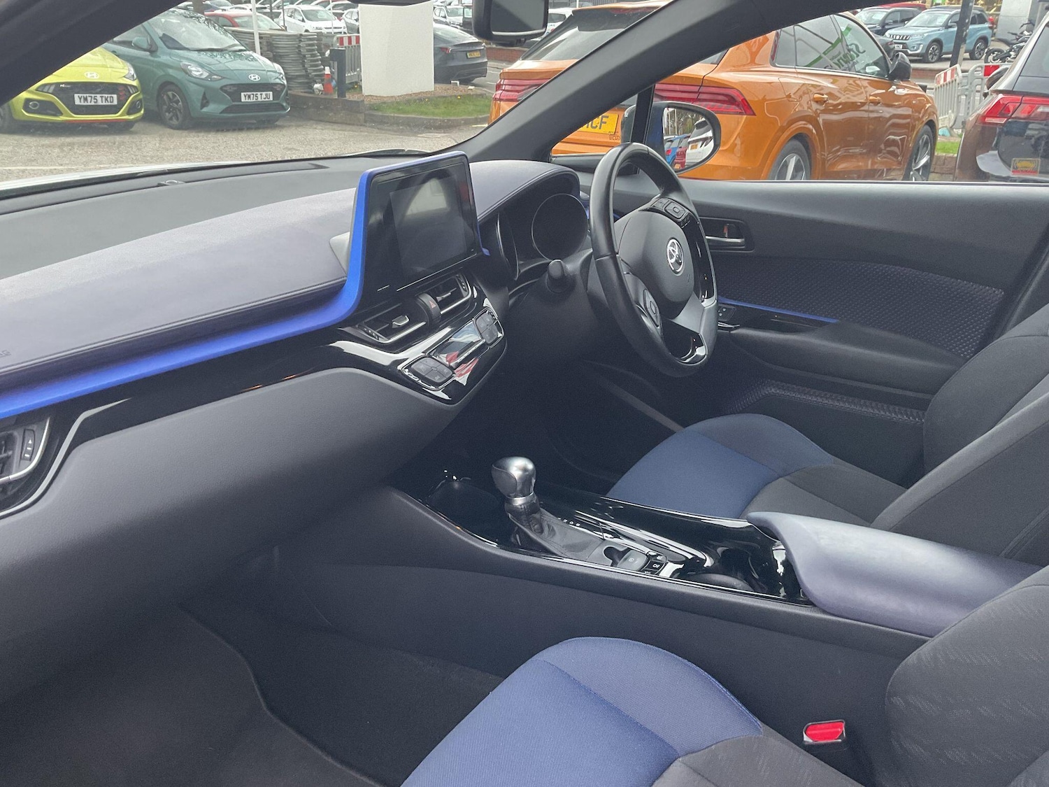 Used Toyota C-HR 2017 for sale - 78034060: Photo 33