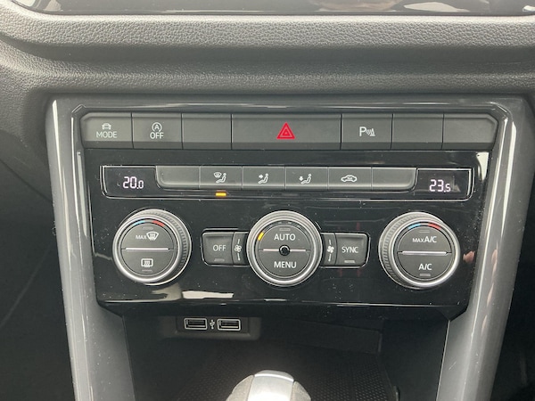 Used Volkswagen T-Roc 2019 for sale - 76059280: Photo 28