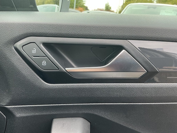 Used Volkswagen T-Roc 2019 for sale - 76059280: Photo 32