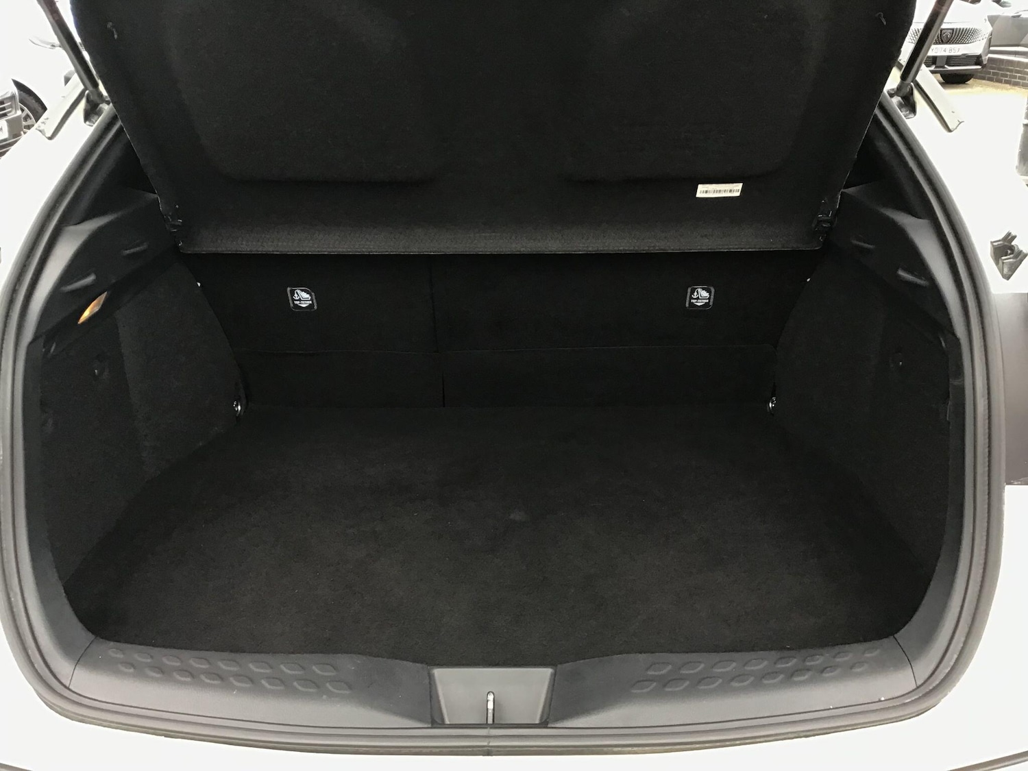 Used Toyota C-HR 2020 for sale - 76513048: Photo 17