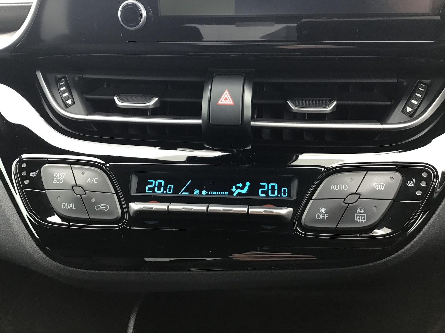 Used Toyota C-HR 2020 for sale - 76513048: Photo 25