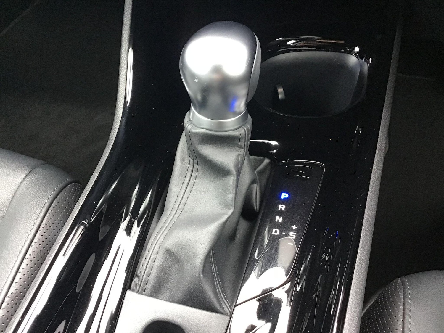 Used Toyota C-HR 2020 for sale - 76513048: Photo 26