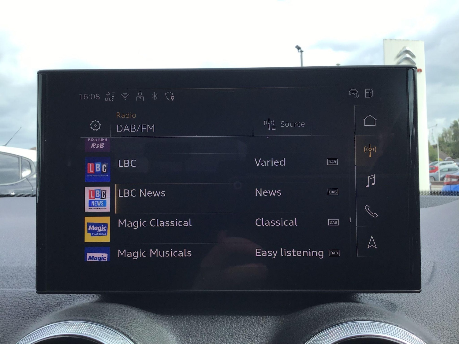 Vehicle 29