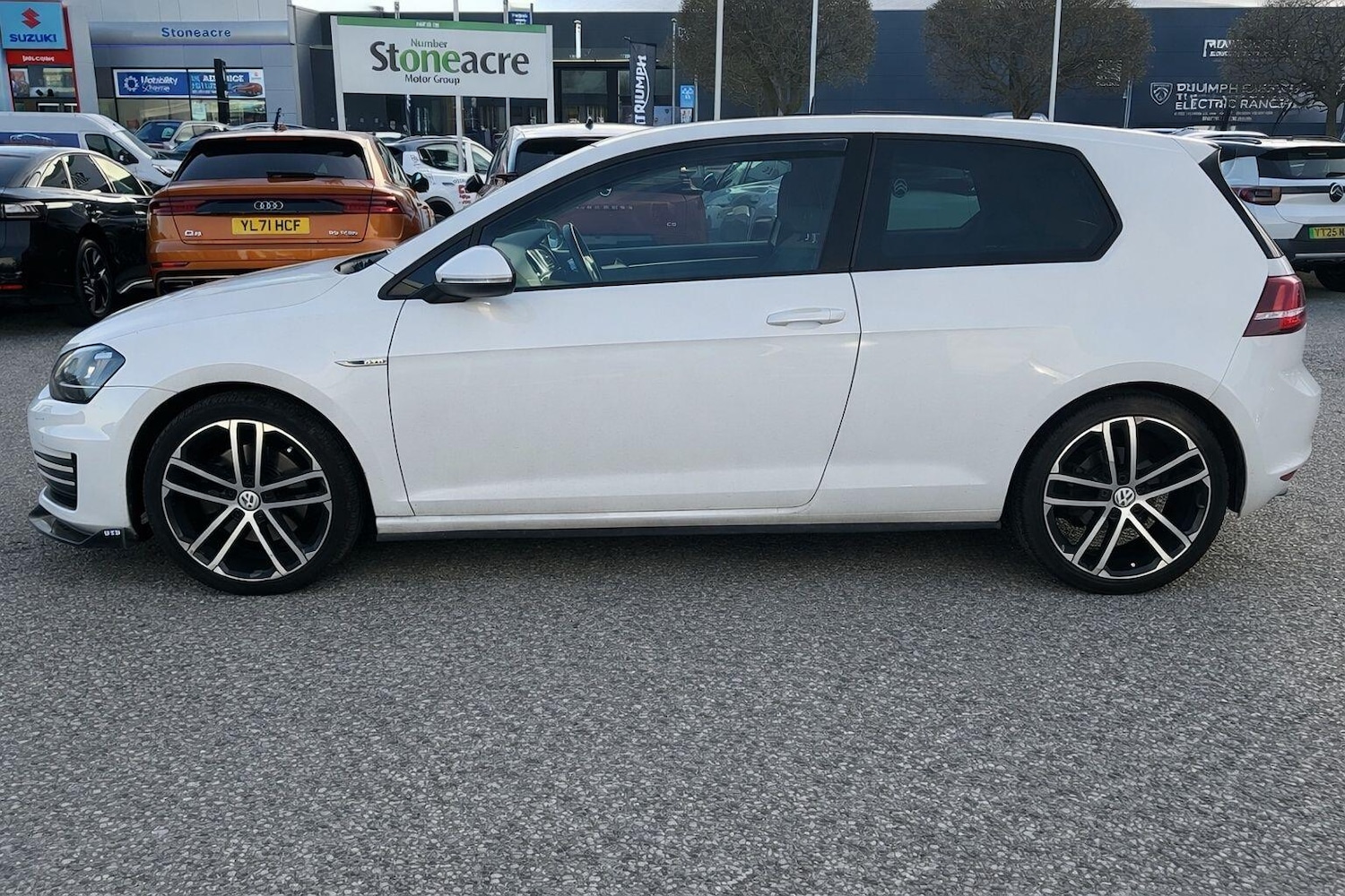 Used Volkswagen Golf 2014 for sale - 77738473: Photo 2