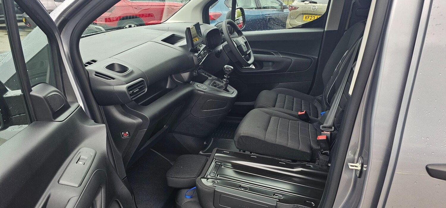 Vehicle 14