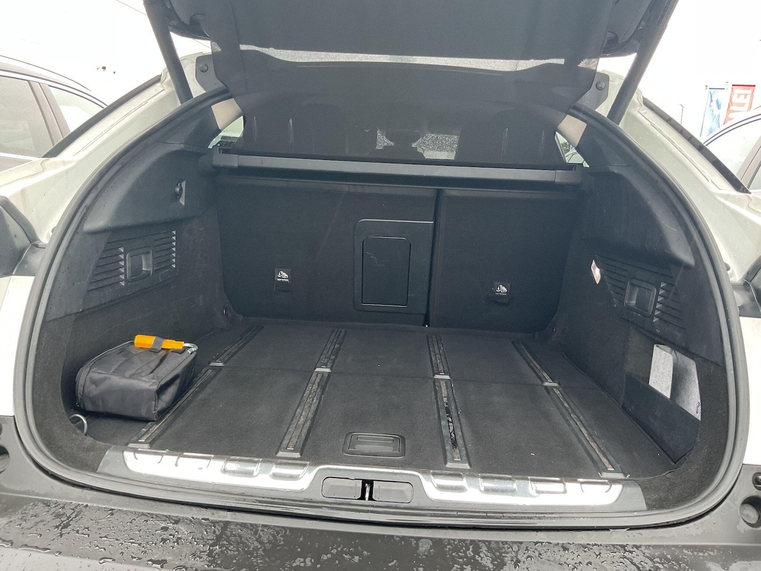 Used Citroen C5 X 2023 for sale - 77683693: Photo 12